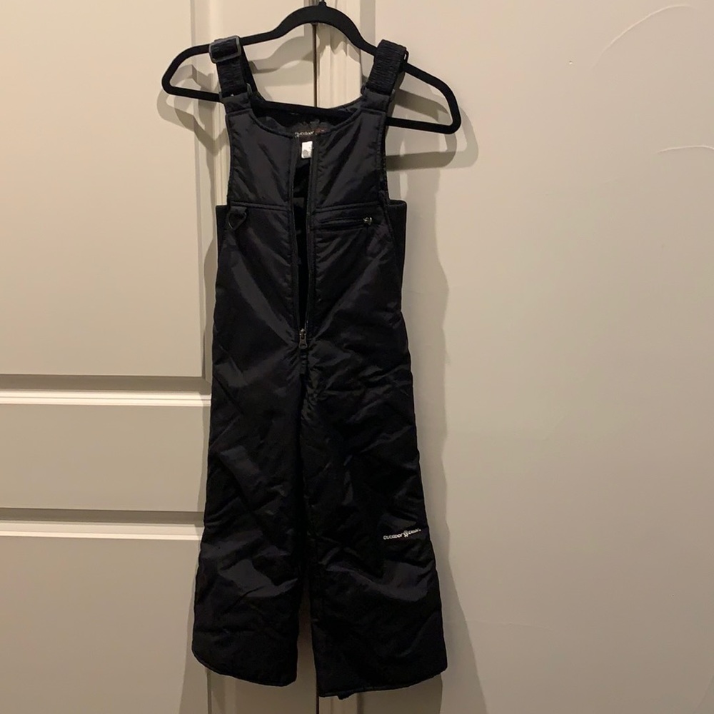 Little girls/kids ski/snow overalls size 5 great condition like new color black